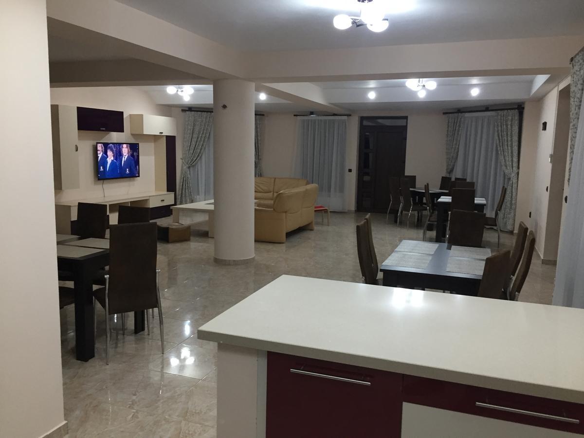 קובסנה Pensiunea Granada מראה חיצוני תמונה