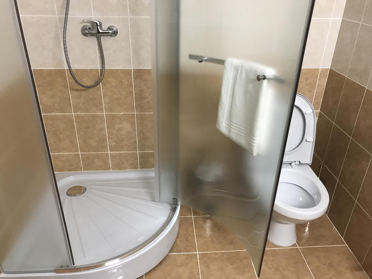 קובסנה Pensiunea Granada מראה חיצוני תמונה