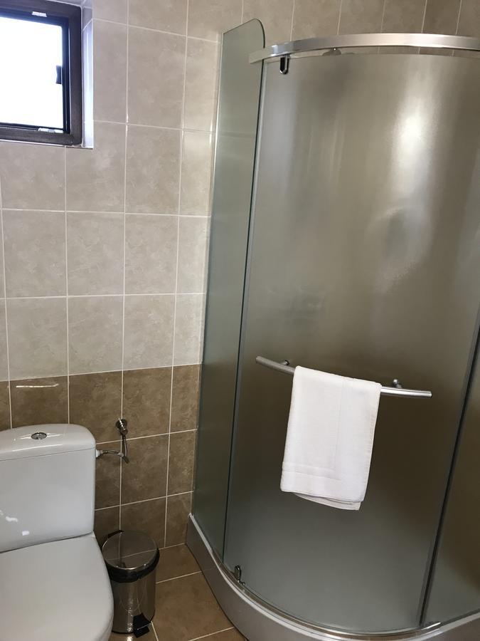 קובסנה Pensiunea Granada מראה חיצוני תמונה